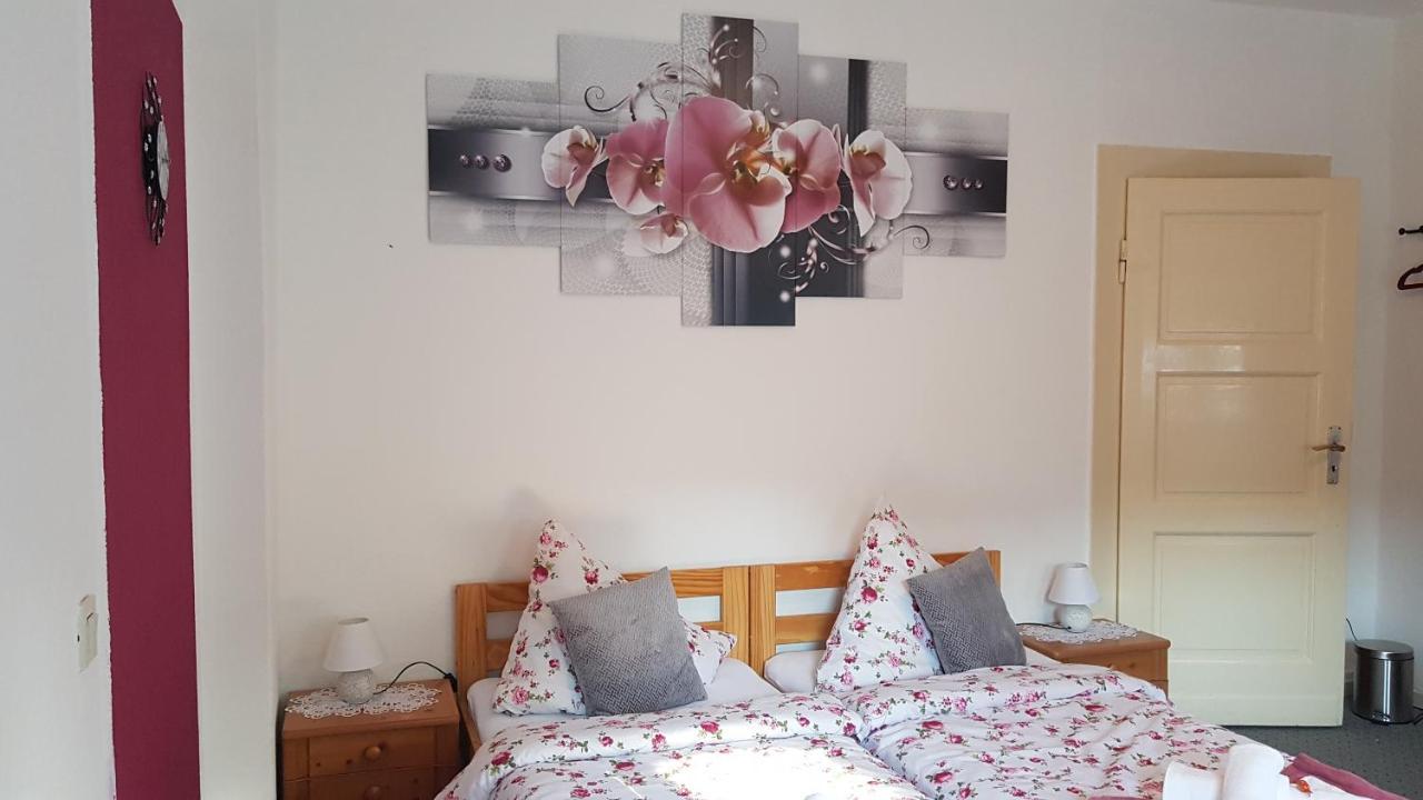 Gasthaus Alter Bahnhof Hotel Metzdorf ภายนอก รูปภาพ